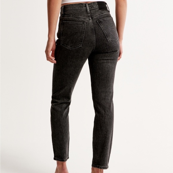 A&F High Rise Mom Jean - Picture 3 of 10